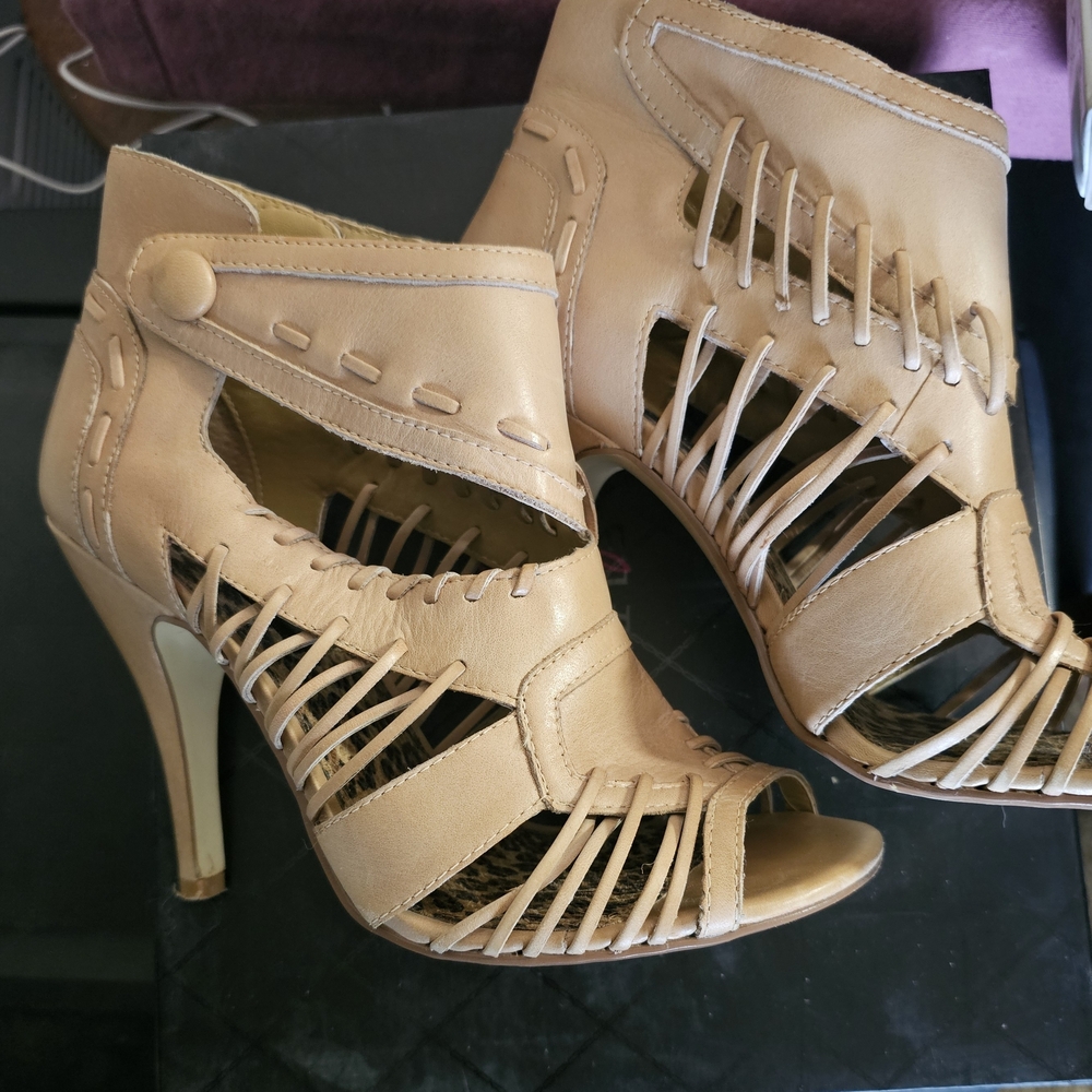 Chinese Laundry Tan Strappy Heels
